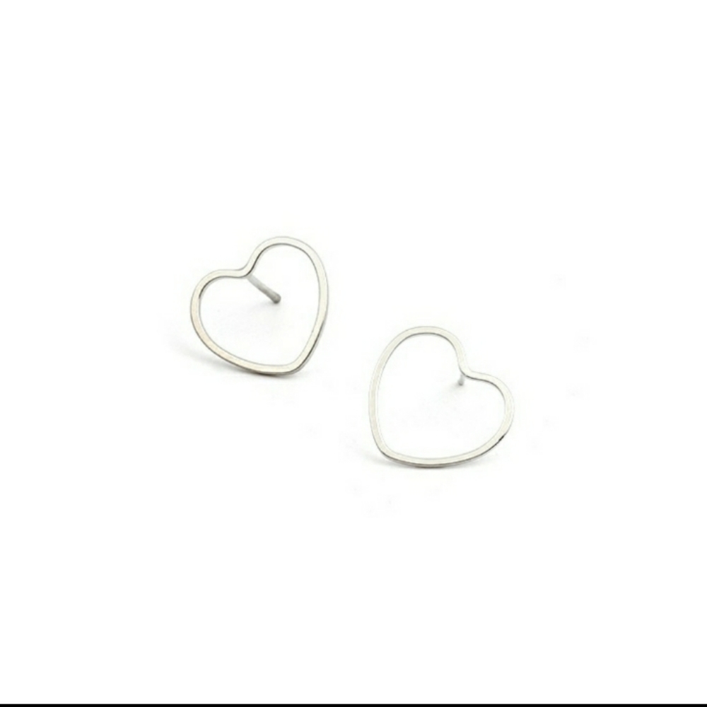 💥3/$12 Silver Hollow Heart Earrings